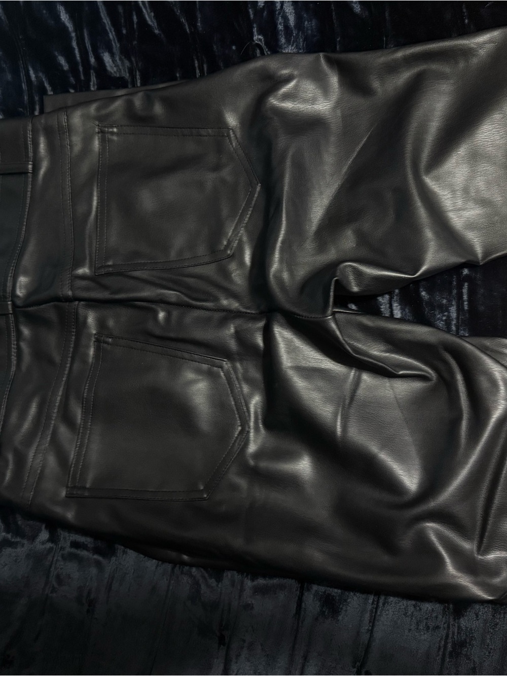 Zara Black Faux Leather Skinny Pants - Picture 3 of 4
